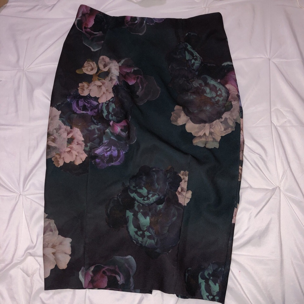 Pencil skirt
